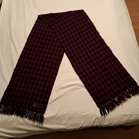 Source Unknown Accessories - Houndstooth burgundy & black handloomed scarf, unisex